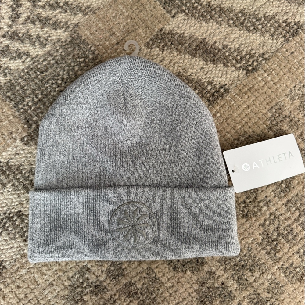 Athleta head start beanie